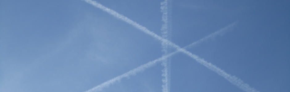 himmel frankfurt durchkreuzende flugzeuglinien